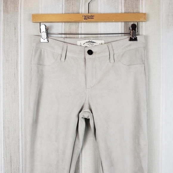 Abercrombie & Fitch Faux Suede Mid Rise‎ Pants Beige Size 0 - Picture 2 of 8